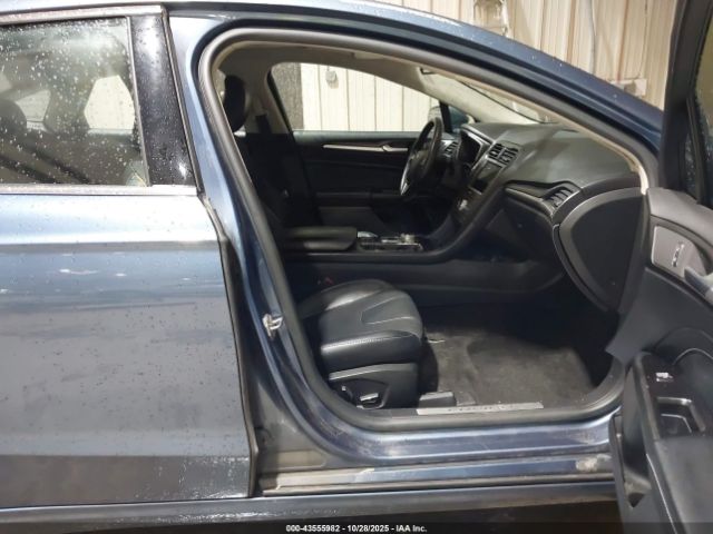 2019 FORD FUSION HYBRID 3FA6P0RU2KR116577 Photo 4