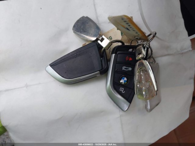 2019 BMW X3 5UXTR7C5XKLF30000 Photo 10