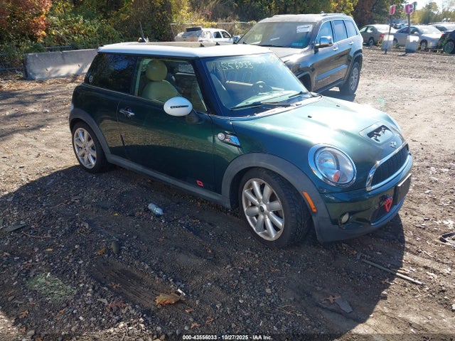 2008 MINI COOPER S WMWMF73588TV34242 Photo 0