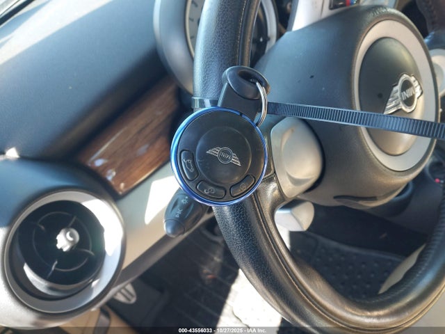 2008 MINI COOPER S WMWMF73588TV34242 Photo 10