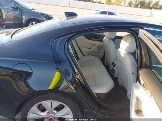 2020 JAGUAR XE SAJAJ4FX4LCP60790 Photo 7