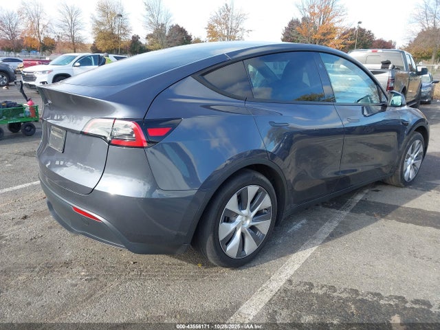2023 TESLA MODEL Y 7SAYGAEEXPF850578 Photo 3