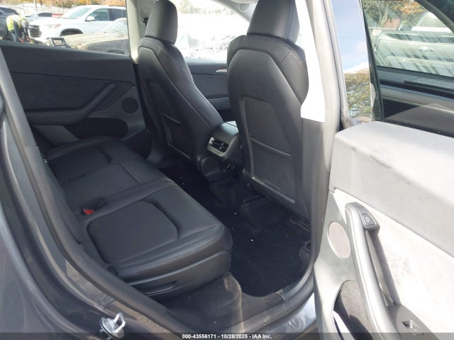 2023 TESLA MODEL Y 7SAYGAEEXPF850578 Photo 7