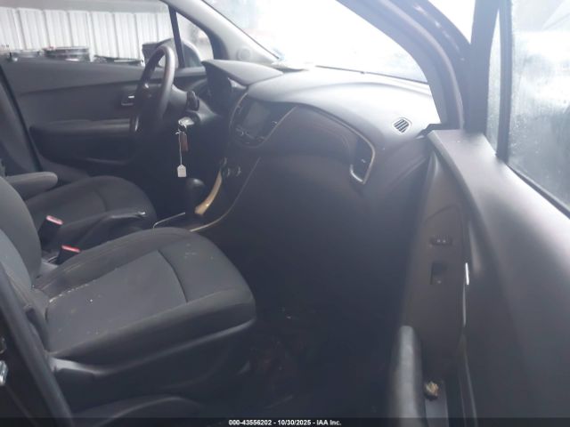 2021 CHEVROLET TRAX KL7CJNSB8MB321121 Photo 4