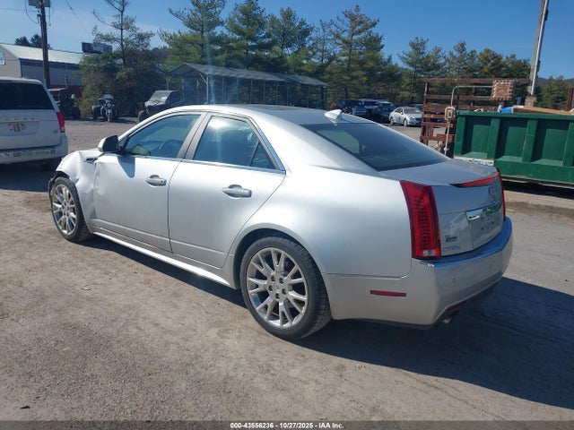2011 CADILLAC CTS 1G6DS5ED8B0152215 Photo 2