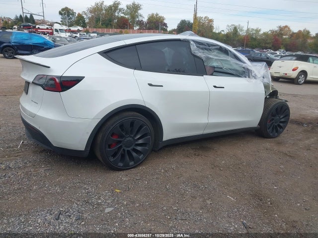 2022 TESLA MODEL Y 7SAYGAEEXNF515060 Photo 3
