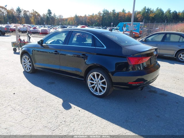 2015 AUDI A3 WAUEFGFF7F1063279 Photo 2