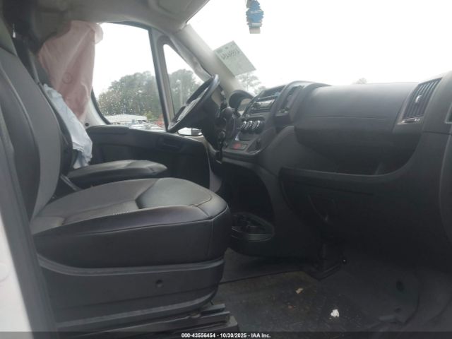 2017 RAM PROMASTER 1500 3C6TRVAG1HE520357 Photo 4