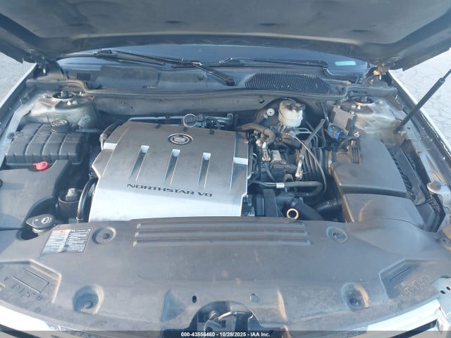 2011 CADILLAC DTS 1G6KD5E61BU122307 Photo 9