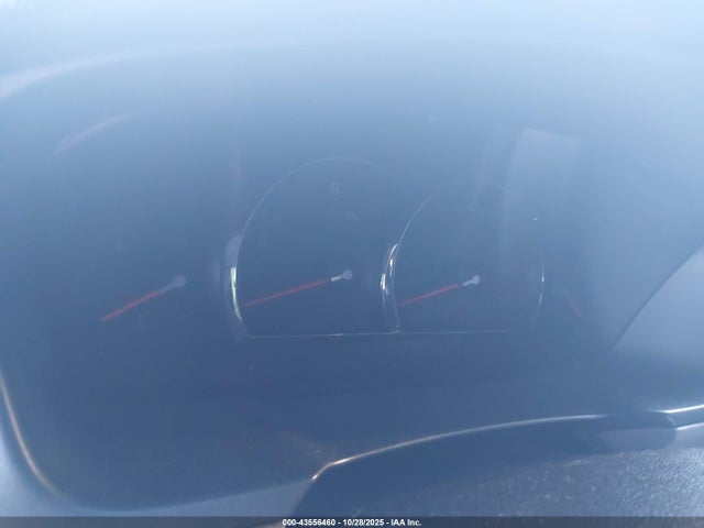 2011 CADILLAC DTS 1G6KD5E61BU122307 Photo 6