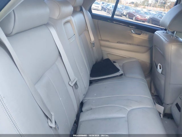 2011 CADILLAC DTS 1G6KD5E61BU122307 Photo 7