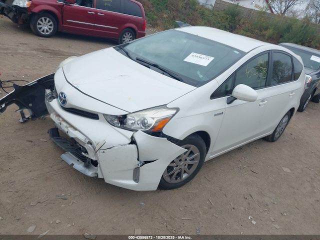 2015 TOYOTA PRIUS V JTDZN3EUXFJ022712 Photo 1