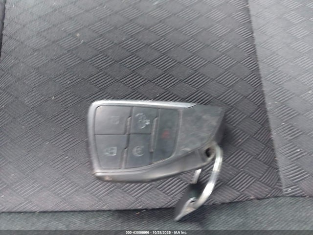1GCPDBEKXNZ562614 Chevrolet Silverado 1500 4wd Short Bed Custom