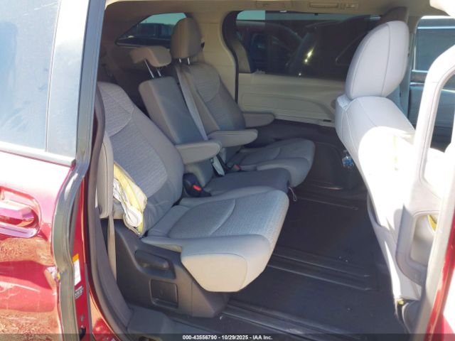 2022 TOYOTA SIENNA 5TDKRKEC9NS115603 Photo 7