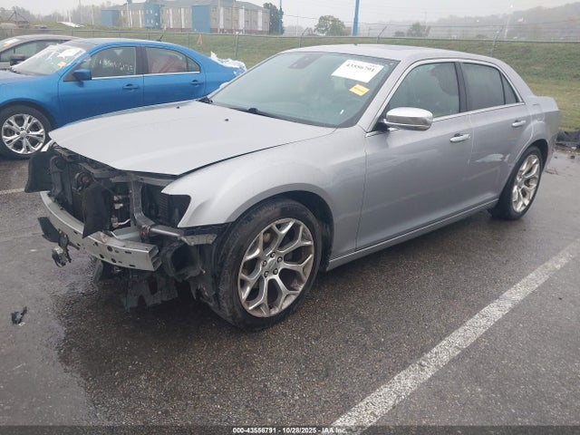 2017 CHRYSLER 300 2C3CCAPG8HH657413 Photo 1