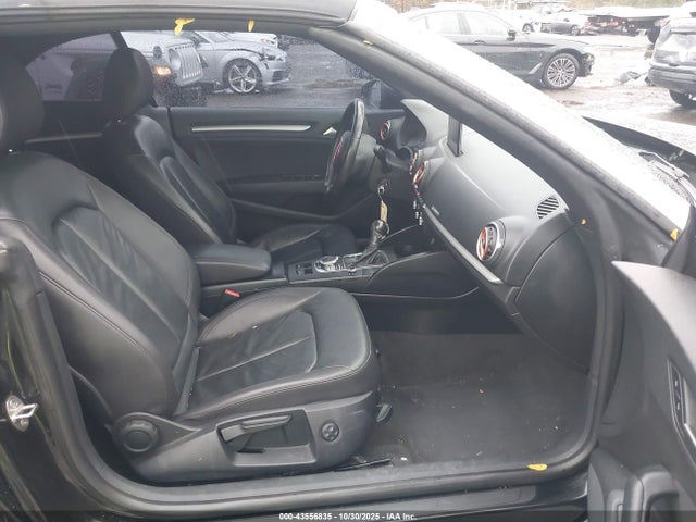 2015 AUDI A3 WAU7FLFF4F1118174 Photo 4