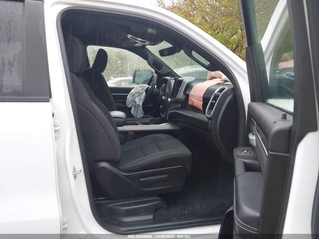 2025 RAM 1500 1C6SRFMP4SN640816 Photo 4