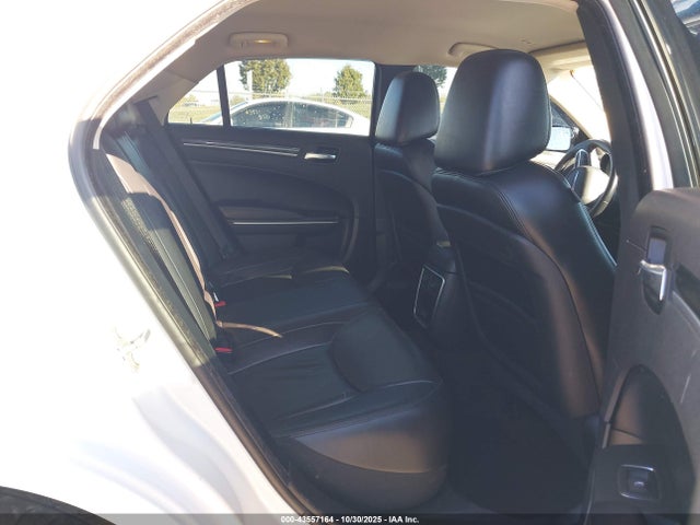 43557164 :رقم المزاد ، 2C3CCARG1JH317152 vin ، 2018 Chrysler 300 Touring L Awd مزاد بيع