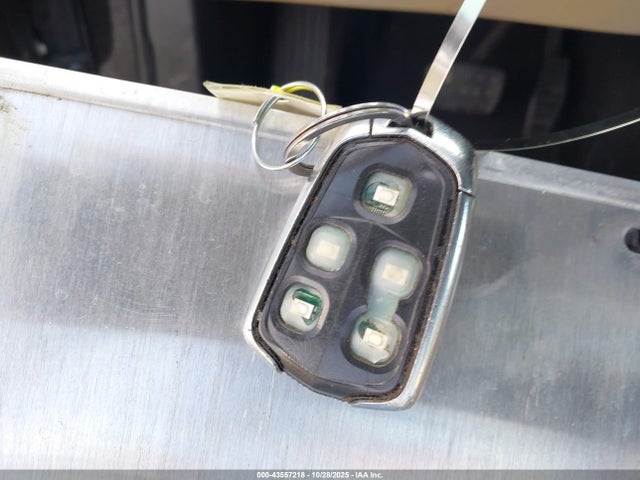 2017 CADILLAC XT5 1GYKNARS7HZ293062 Photo 10