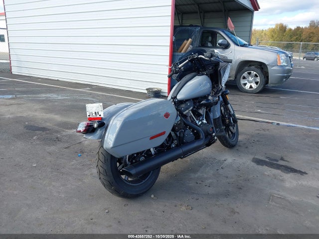 2025 HARLEY-DAVIDSON FXLRST 1HD1YXA11SB034841 Photo 3