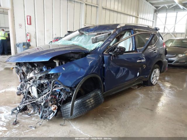 2018 NISSAN ROGUE KNMAT2MTXJP563805 Photo 1