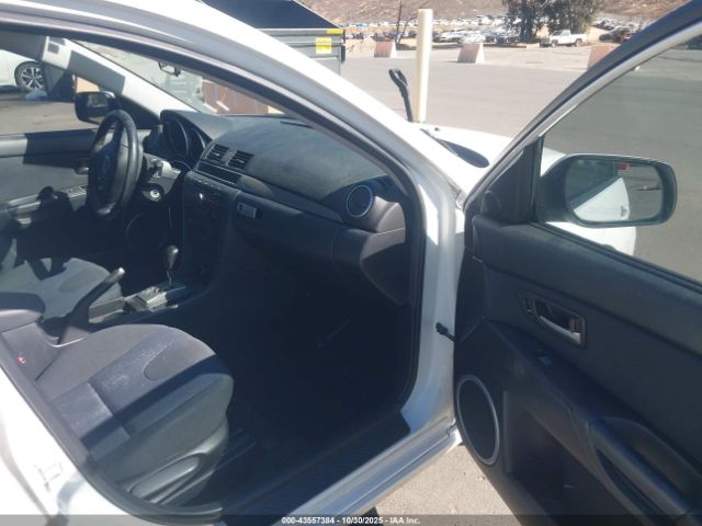 2006 MAZDA MAZDA3 JM1BK143261452676 Photo 4