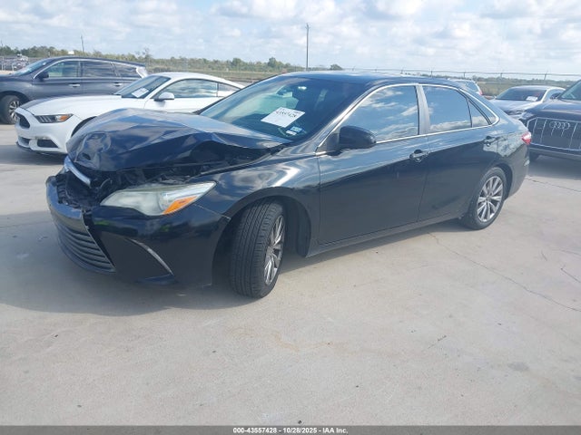 Toyota CAMRY XLE 2015 4T1BF1FKXFU973146 Image 2