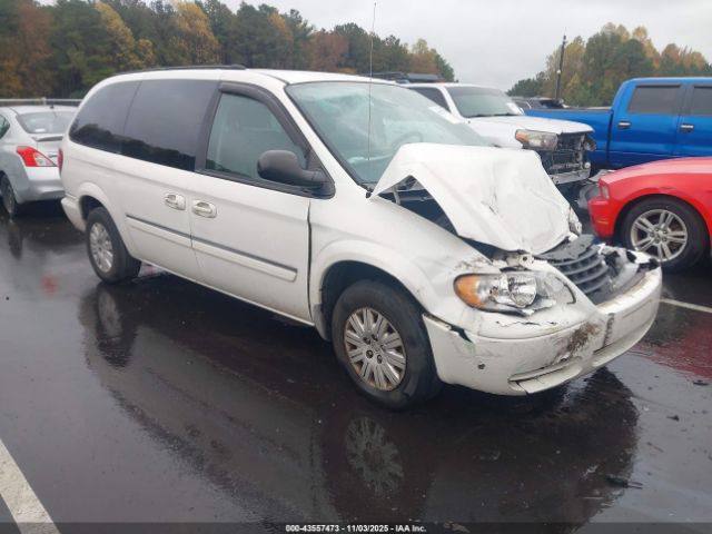 2005 CHRYSLER TOWN & COUNTRY 2C4GP44R65R401642