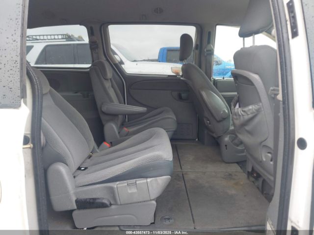 2005 CHRYSLER TOWN & COUNTRY 2C4GP44R65R401642 Photo 7