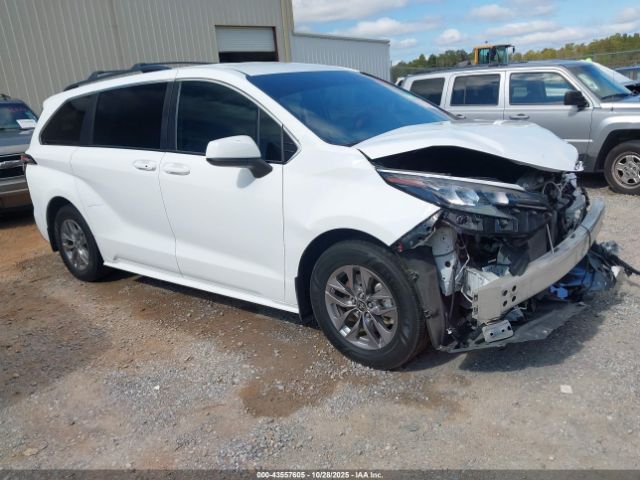 2024 TOYOTA SIENNA 5TDKRKEC3RS181487