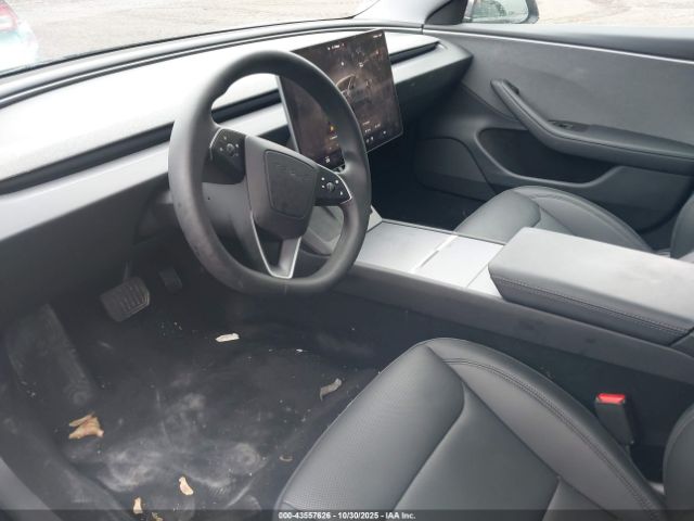 2025 TESLA MODEL 3 5YJ3E1EA1SF018761 Photo 4