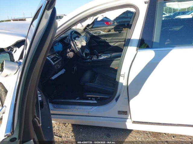 2017 BMW 740I WBA7E2C53HG740001 Photo 4