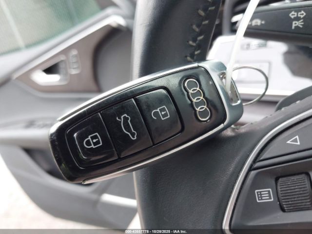 2019 AUDI Q8 WA1FVAF17KD014629 Photo 10