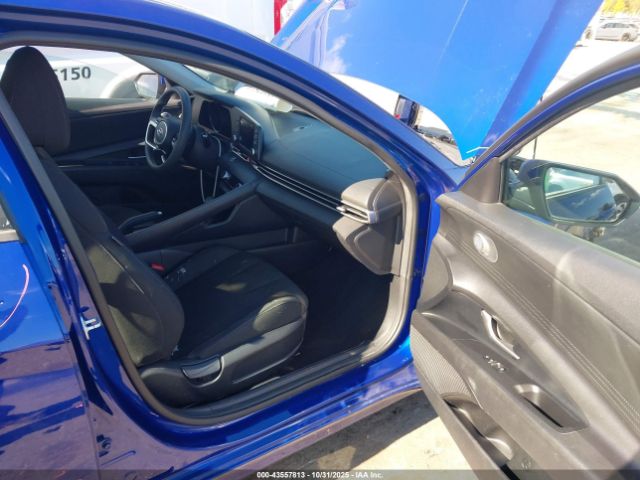 2022 HYUNDAI ELANTRA 5NPLM4AG5NH066574 Photo 4