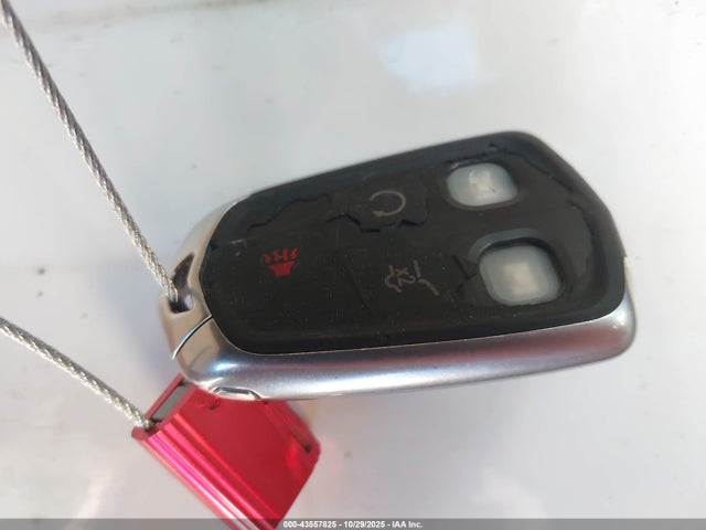 2017 CADILLAC XT5 1GYKNCRS7HZ142492 Photo 10