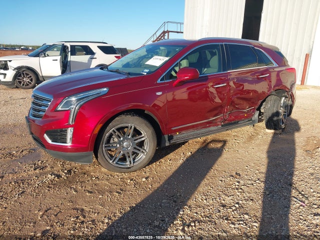 2017 CADILLAC XT5 1GYKNCRS7HZ142492 Photo 1