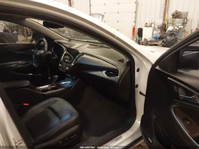 2016 CHEVROLET MALIBU 1G1ZH5SX4GF339626 Photo 4