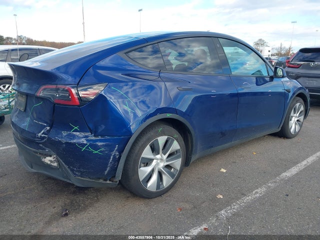 2021 TESLA MODEL Y 5YJYGDEE2MF299461 Photo 3