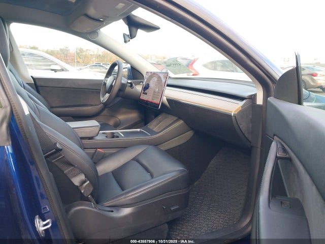 2021 TESLA MODEL Y 5YJYGDEE2MF299461 Photo 4
