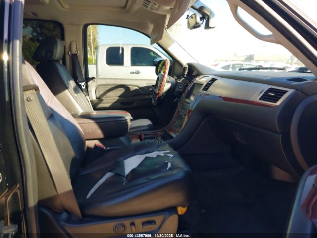 2008 CADILLAC ESCALADE ESV 1GYFC66858R225663 Photo 4