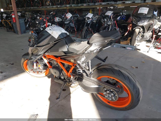 2023 KTM 1290 VBKV39405PM966244 Photo 2