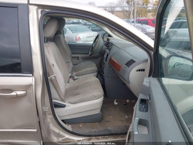 2009 CHRYSLER TOWN & COUNTRY 2A8HR44E49R527380 Photo 4