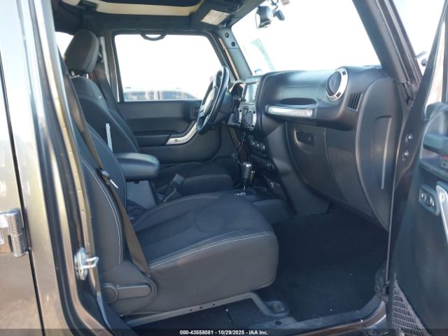 2016 JEEP WRANGLER UNLIMITED 1C4BJWEG0GL258915 Photo 4