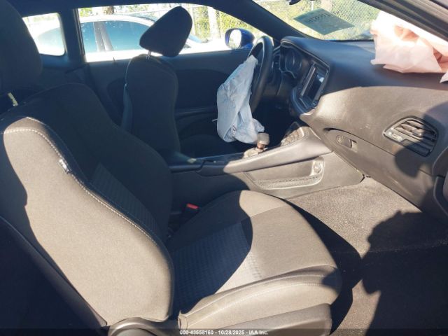 2021 DODGE CHALLENGER 2C3CDZBT5MH599450 Photo 4