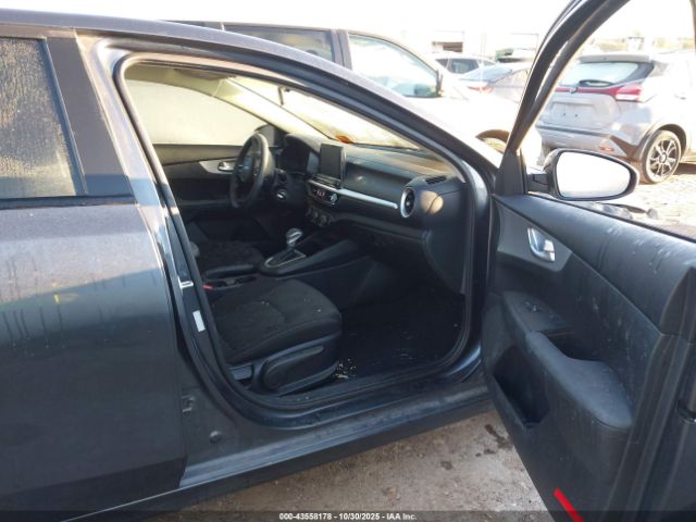 2023 KIA FORTE 3KPF24AD5PE609390 Photo 4