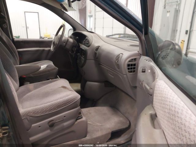 2000 CHRYSLER GRAND VOYAGER 2C4GJ44G8YR762973 Photo 4