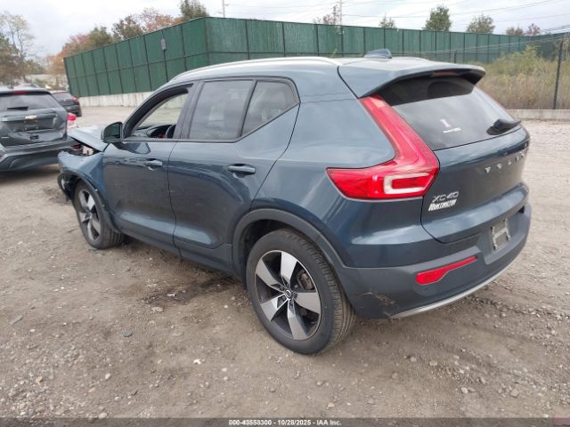 2021 VOLVO XC40 YV4162UK9M2563811 Photo 2