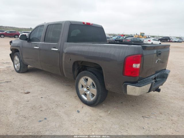 2011 CHEVROLET SILVERADO 1500 3GCPCSE0XBG314330 Photo 2