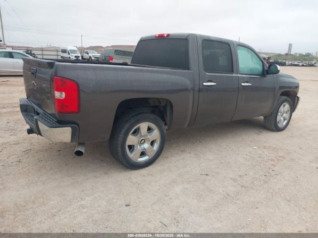 2011 CHEVROLET SILVERADO 1500 3GCPCSE0XBG314330 Photo 3