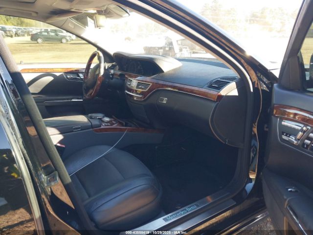 2011 MERCEDES-BENZ S 550 WDDNG7BB7BA375721 Photo 4